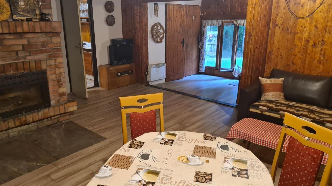 Slovak Cottage Near Bratislava In The Heart Of The Carpathians Modra Extérieur photo